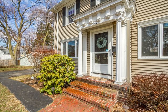 140 Rutledge Drive, Rochester, NY 14621