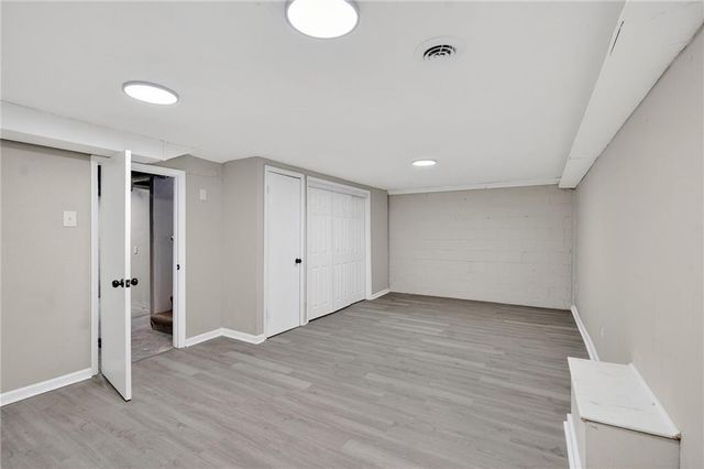 611 W 23rd Street, Independence, MO 64055