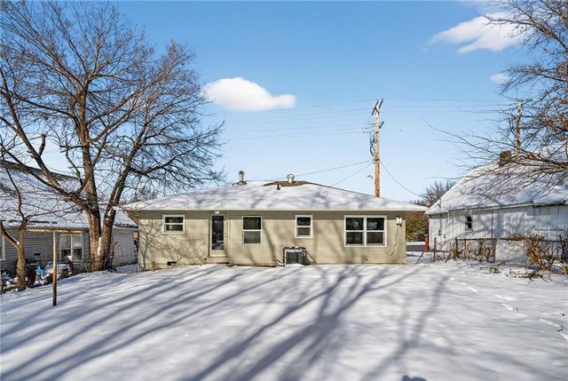 611 W 23rd Street, Independence, MO 64055