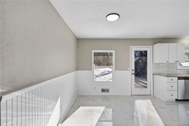 611 W 23rd Street, Independence, MO 64055