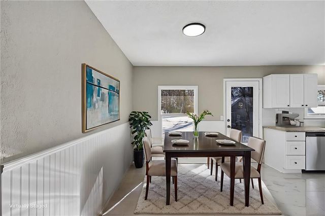 611 W 23rd Street, Independence, MO 64055