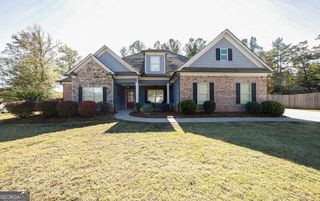 405 Rapids Drive, Bogart, GA 30622