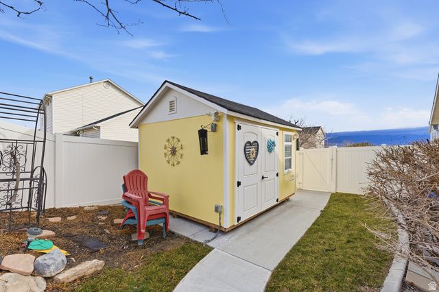 4055 S LAKE VISTA DR., Saratoga Springs, UT 84045