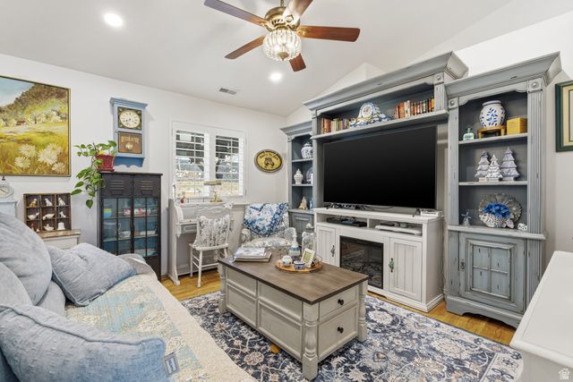 4055 S LAKE VISTA DR., Saratoga Springs, UT 84045