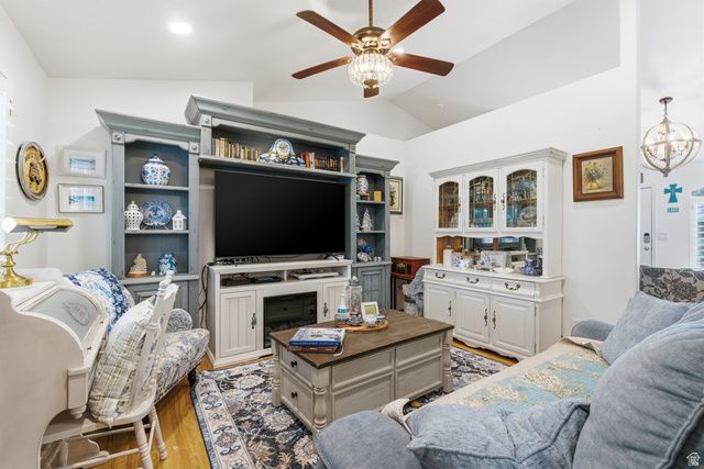 4055 S LAKE VISTA DR., Saratoga Springs, UT 84045