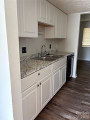 9456 Lexington Circle Unit C, Charlotte, NC 28213