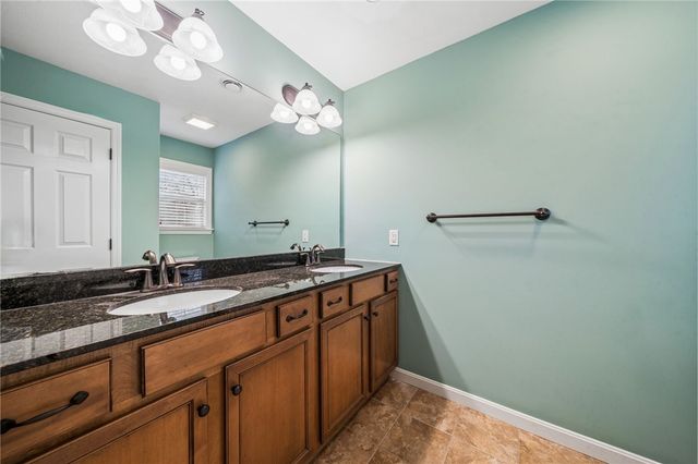 5034 Dana Dr, Jefferson Hills, PA 15025