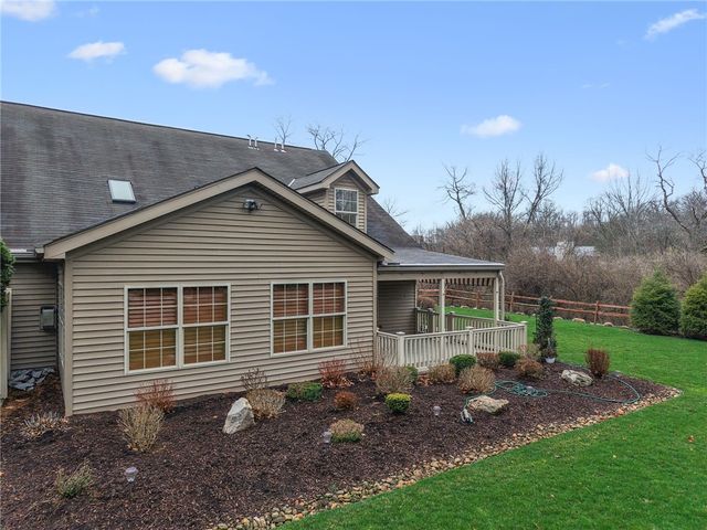 5034 Dana Dr, Jefferson Hills, PA 15025