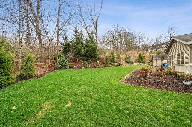 5034 Dana Dr, Jefferson Hills, PA 15025