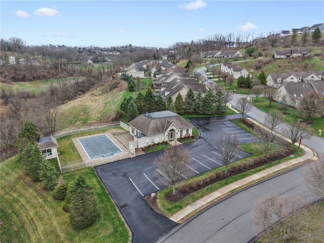 5034 Dana Dr, Jefferson Hills, PA 15025