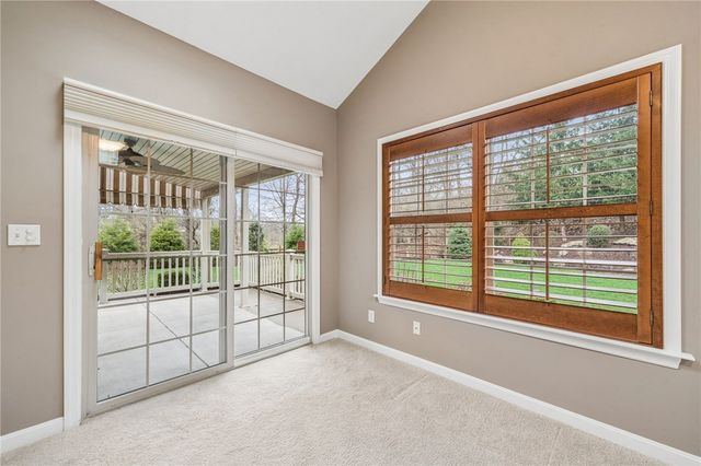 5034 Dana Dr, Jefferson Hills, PA 15025