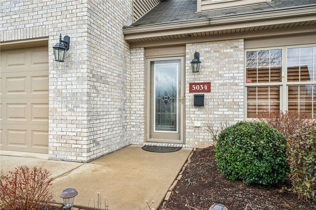 5034 Dana Dr, Jefferson Hills, PA 15025