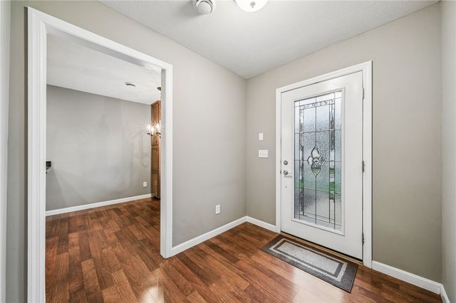 5034 Dana Dr, Jefferson Hills, PA 15025