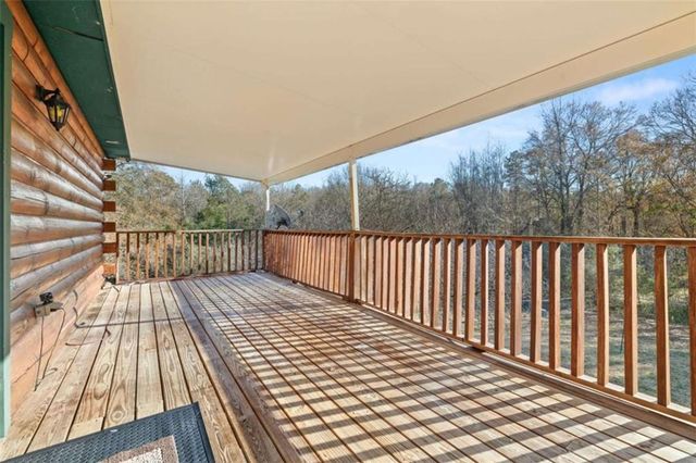 715 Woods Bridge Road, Commerce, GA 30529