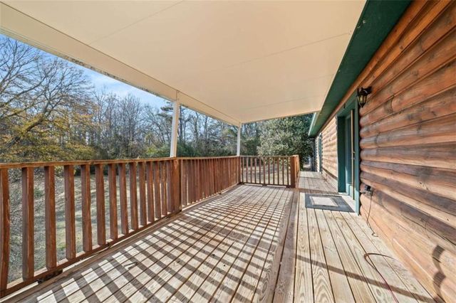 715 Woods Bridge Road, Commerce, GA 30529