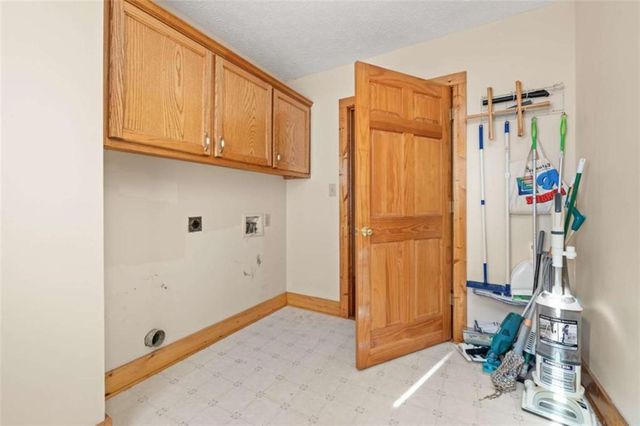 715 Woods Bridge Road, Commerce, GA 30529