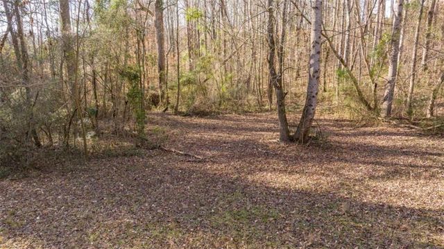 715 Woods Bridge Road, Commerce, GA 30529