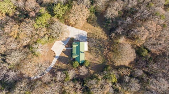 715 Woods Bridge Road, Commerce, GA 30529