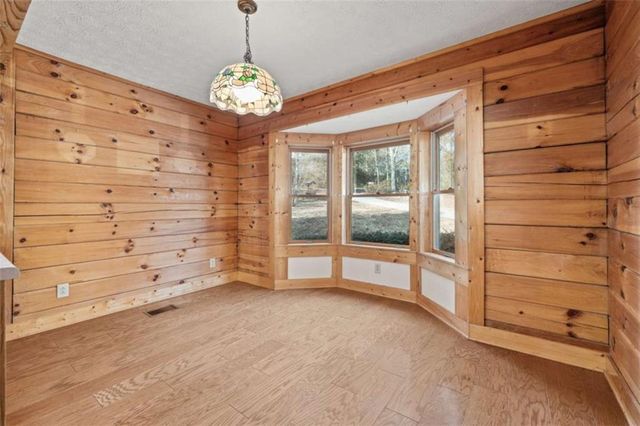 715 Woods Bridge Road, Commerce, GA 30529