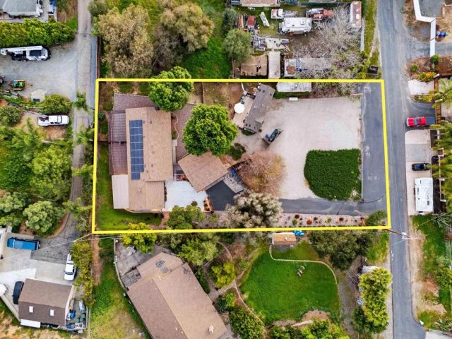 1130 Pebble Springs Lane, Escondido, CA 92026