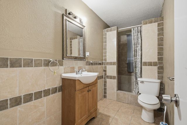 605 W 8th Street, Irving, TX 75060