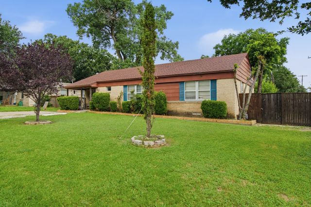 605 W 8th Street, Irving, TX 75060