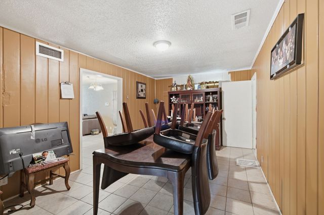 605 W 8th Street, Irving, TX 75060