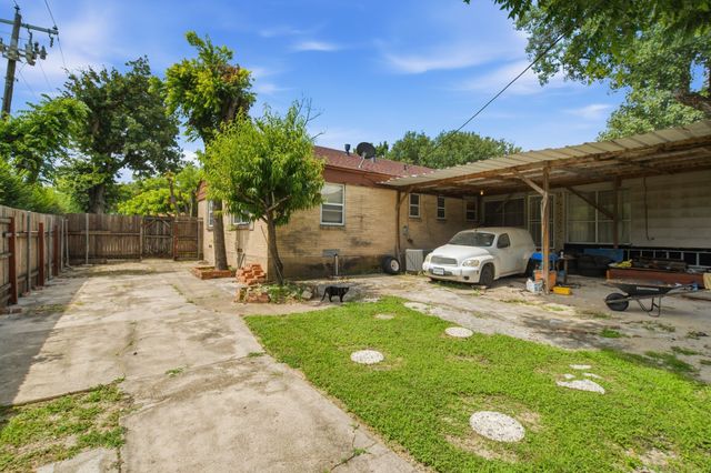 605 W 8th Street, Irving, TX 75060