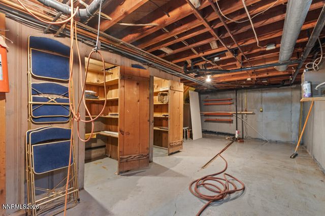 1880 Meadowview Lane, Reno, NV 89509