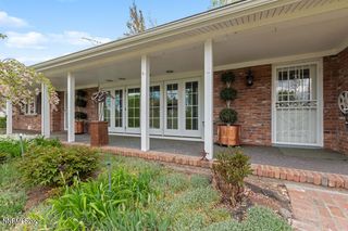 1880 Meadowview Lane, Reno, NV 89509