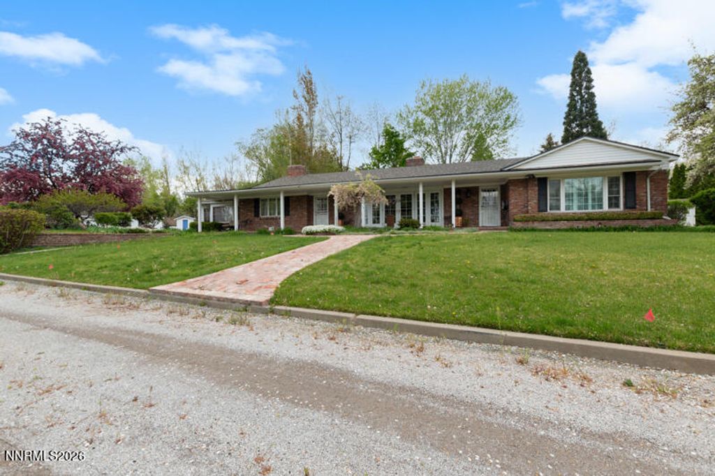 Image 2 of property listing at 1880 Meadowview Lane, Reno, NV 89509