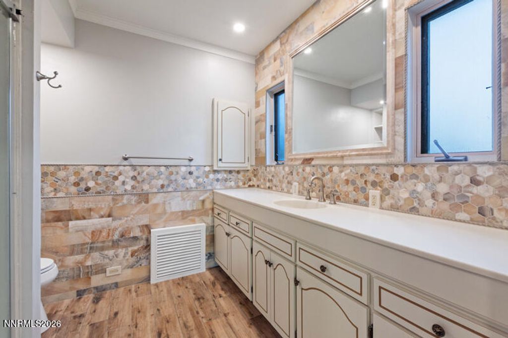Image 29 of property listing at 1880 Meadowview Lane, Reno, NV 89509