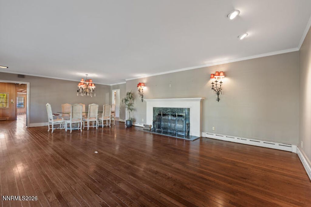 Image 4 of property listing at 1880 Meadowview Lane, Reno, NV 89509