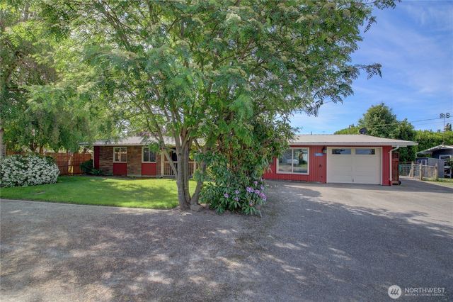 16972 Vaughn Rd, Mount Vernon, WA 98273
