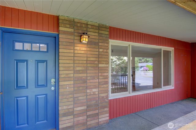 16972 Vaughn Rd, Mount Vernon, WA 98273