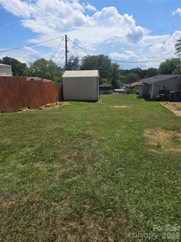 630 9th Avenue Drive SE, Hickory, NC 28602