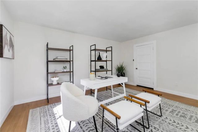 2947 S Hobart, Los Angeles, CA 90018