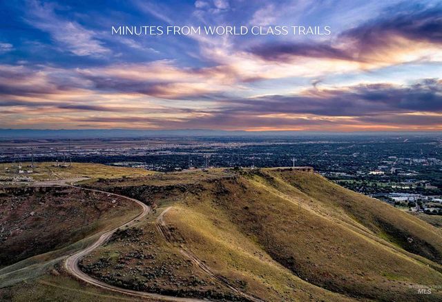 2432 S Globe Lane, Boise, ID 83716
