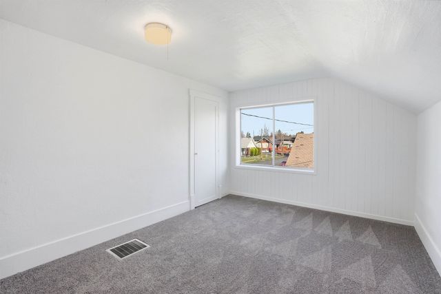 5604 N Regal St, Spokane, WA 99208