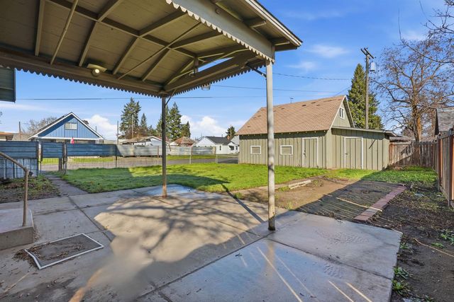 5604 N Regal St, Spokane, WA 99208