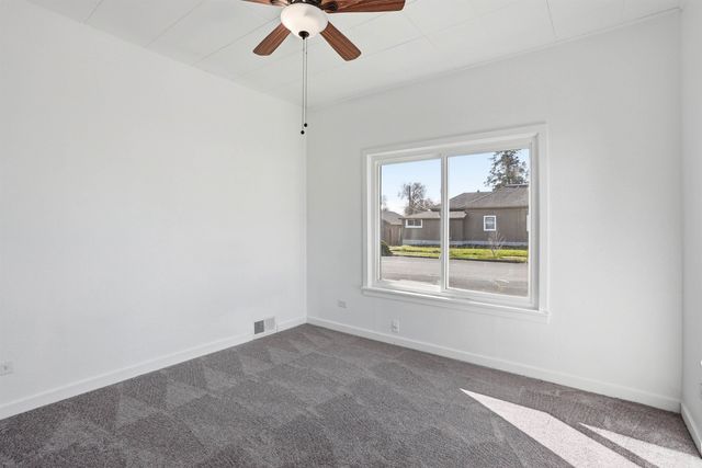 5604 N Regal St, Spokane, WA 99208