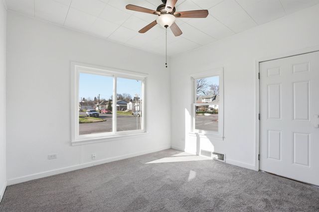 5604 N Regal St, Spokane, WA 99208