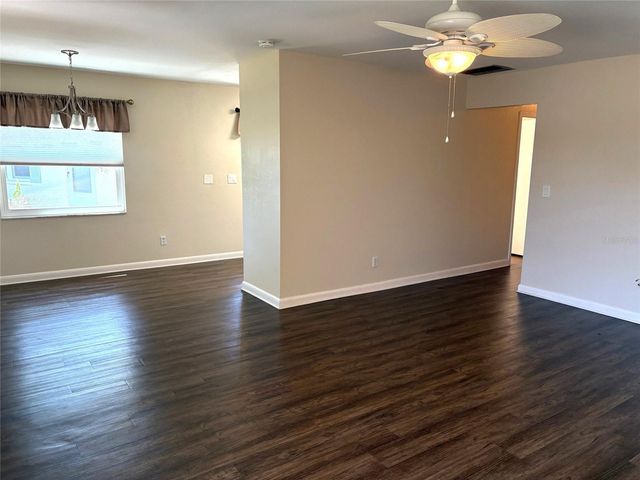 2202 CLUBHOUSE DRIVE 185, Sun City Center, FL 33573