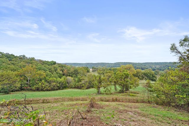 466 OLD 10 MILE ROAD, Eugene, MO 65032