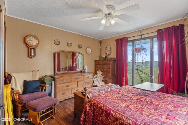 466 OLD 10 MILE ROAD, Eugene, MO 65032