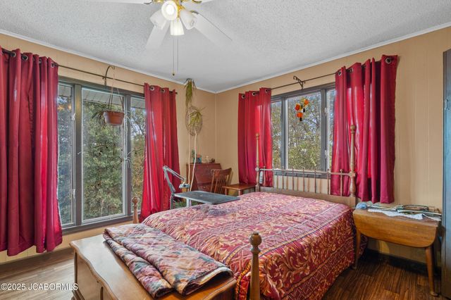 466 OLD 10 MILE ROAD, Eugene, MO 65032