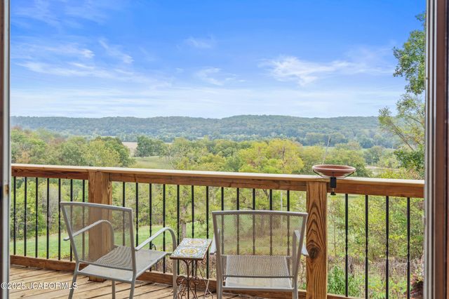 466 OLD 10 MILE ROAD, Eugene, MO 65032