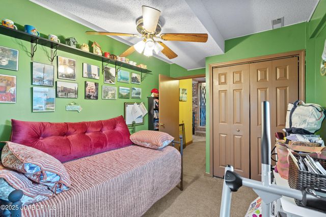 466 OLD 10 MILE ROAD, Eugene, MO 65032