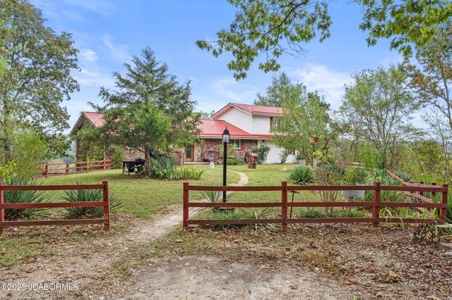 466 OLD 10 MILE ROAD, Eugene, MO 65032