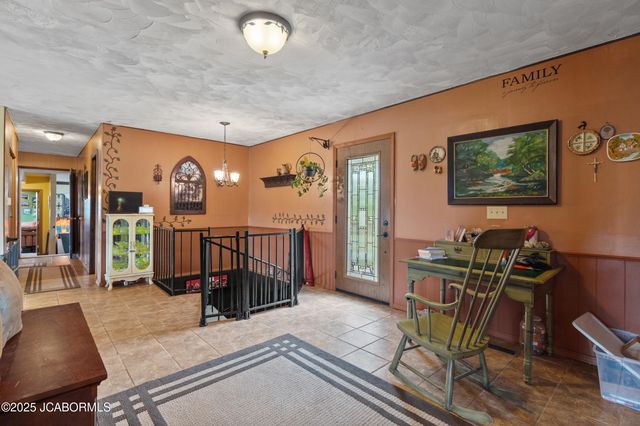 466 OLD 10 MILE ROAD, Eugene, MO 65032